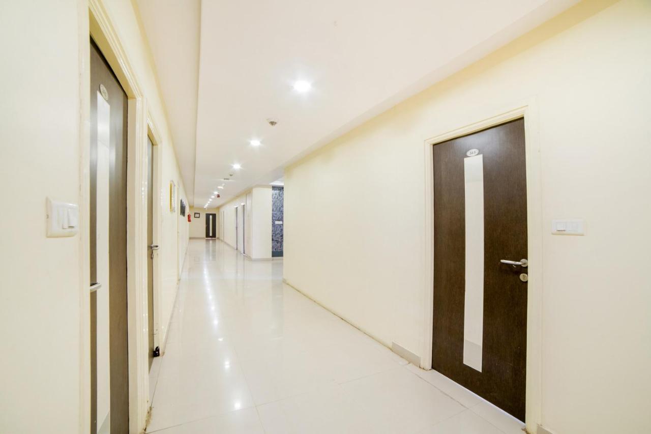 Hotel Super Capital O Raaga Grand Hyderabad Exterior foto
